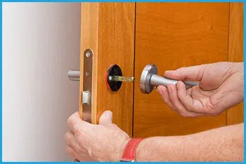 Jacksonville Super Locksmith Jacksonville, FL 904-531-3127 - 12-changing-locks